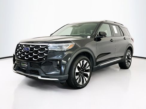 Used 2025 Ford Explorer Platinum w/ LUX Leather Package image 3