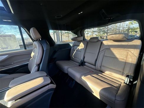 New 2025 Lincoln Navigator Black Label image 24