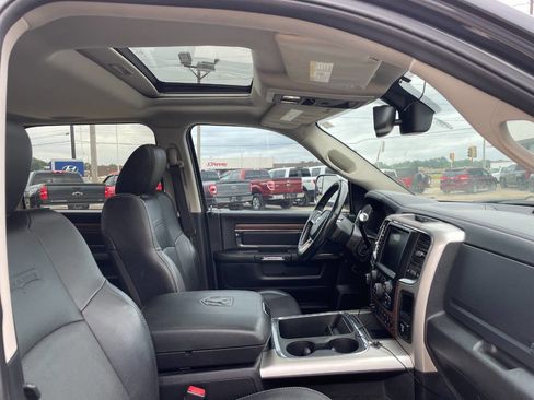 Used 2016 RAM 3500 Laramie w/ Convenience Group image 33