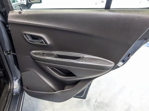 Certified 2016 Chevrolet Trax LS image 27