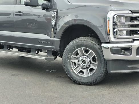New 2026 Ford F250 Lariat w/ FX4 Off-Road Package AWD/4WD image 2
