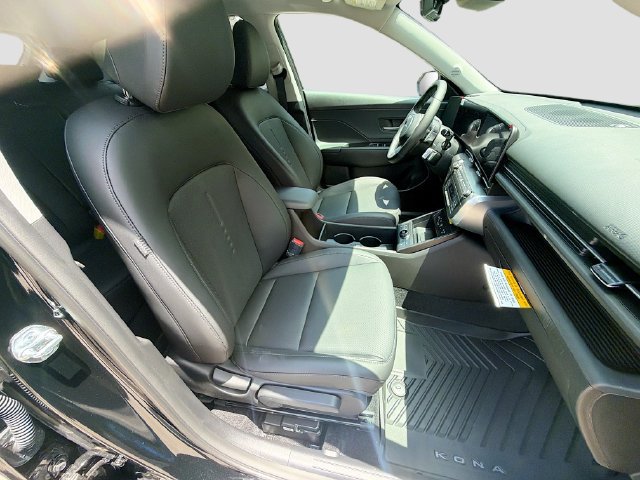 New 2026 Hyundai Kona Limited FWD image 30