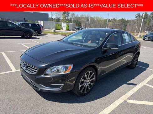 Used 2017 Volvo S60 T5 Inscription w/ Convenience Package image 1