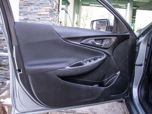 Used 2024 Chevrolet Malibu LT FWD image 9