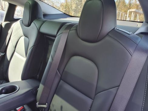 Used 2020 Tesla Model 3 Long Range image 25