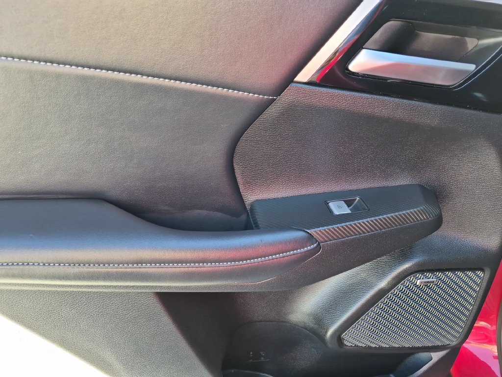 Used 2025 Mitsubishi Outlander SE AWD/4WD image 27