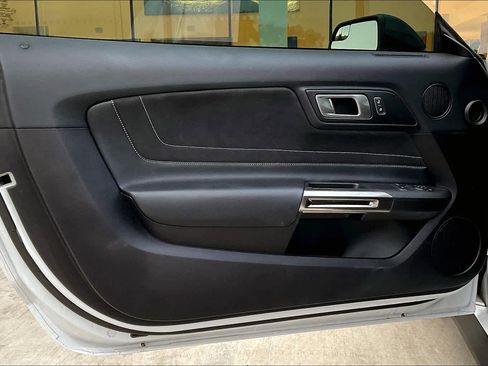 Used 2018 Ford Mustang Shelby GT350 w/ Electronics Package image 25