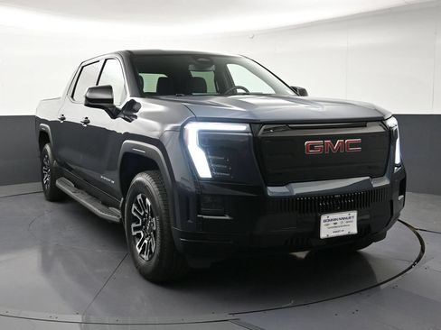 Used 2026 GMC Sierra EV Elevation AWD/4WD image 7