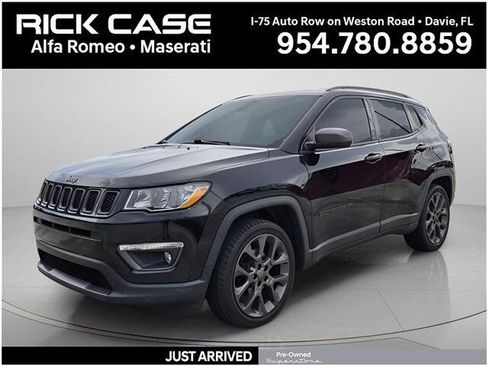 Used 2021 Jeep Compass Latitude FWD image 1