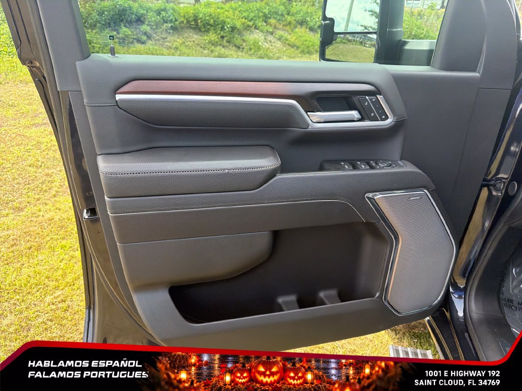 New 2026 GMC Sierra 2500 Denali w/ Denali Reserve Package AWD/4WD image 12