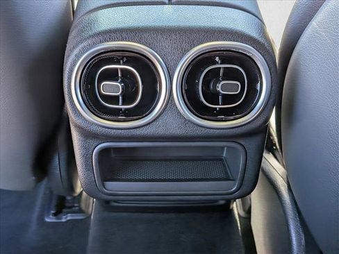 Used 2026 Mercedes-Benz GLC 300 image 17