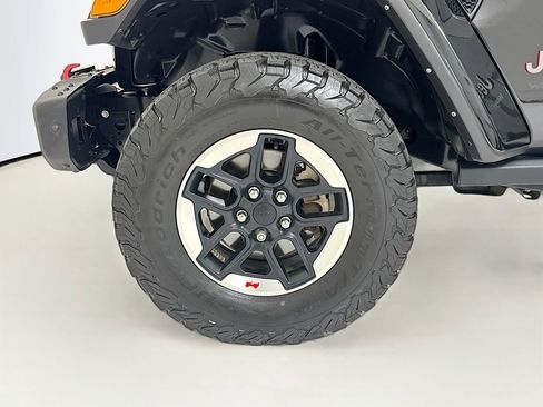 Used 2022 Jeep Wrangler Unlimited Rubicon w/ Steel Bumper Group AWD/4WD image 33