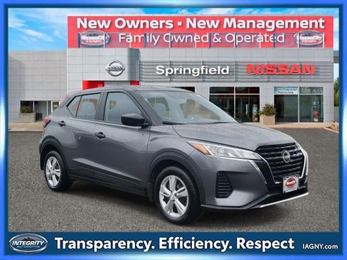 Used 2024 Nissan Kicks S FWD image 1