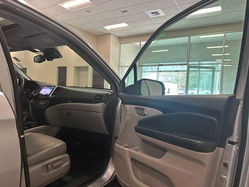 Used 2019 Honda Ridgeline RTL-E image 29