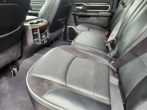 Used 2022 RAM 3500 Laramie AWD/4WD image 8
