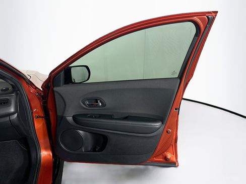 Used 2020 Honda HR-V Sport image 29