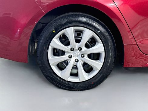 Used 2024 Toyota Corolla LE FWD image 33