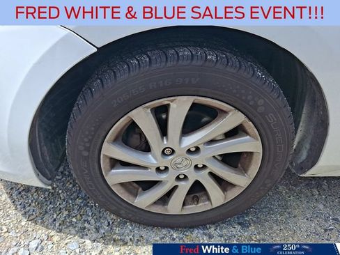 Used 2012 MAZDA MAZDA3 i Touring FWD image 4