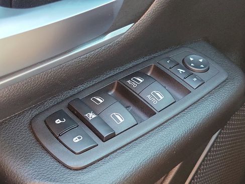 Used 2023 RAM 1500 Big Horn image 26