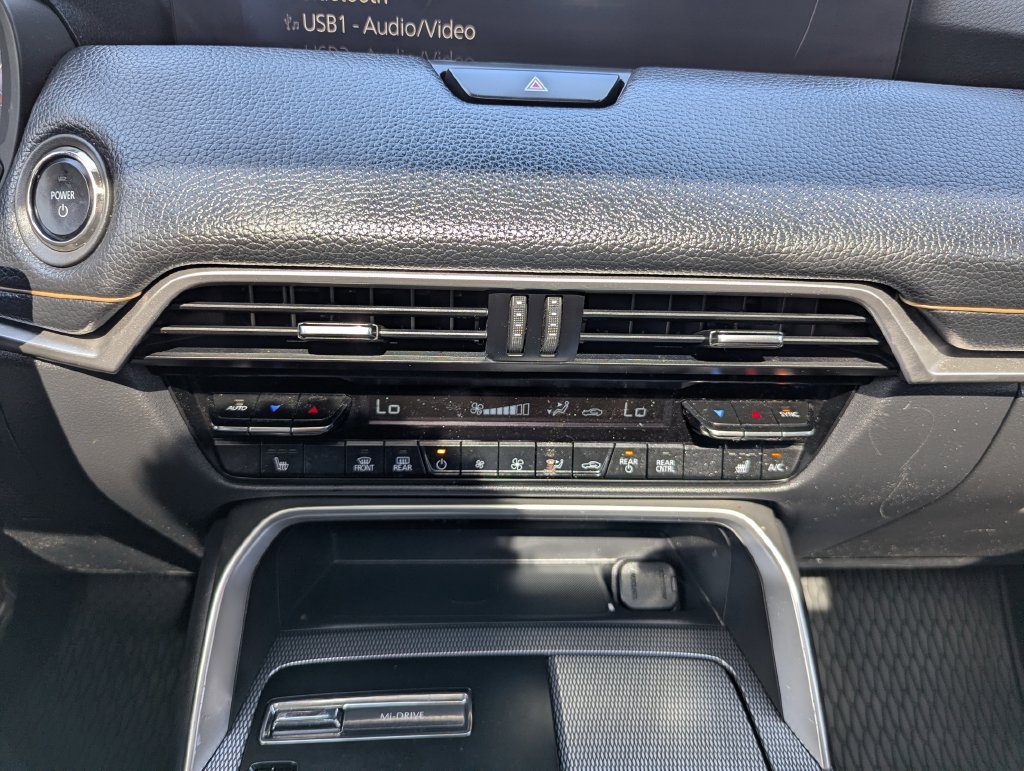 Used 2025 MAZDA CX-90 Plug-In Hybrid w/ Preferred AWD/4WD image 23