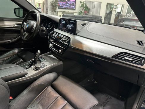 Used 2018 BMW 540i xDrive w/ M Sport Package AWD/4WD image 51
