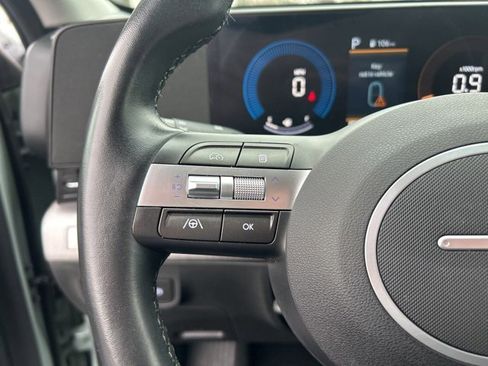 Used 2025 Hyundai Kona SEL image 19