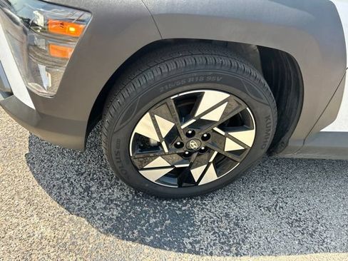 Used 2025 Hyundai Kona SEL FWD image 10