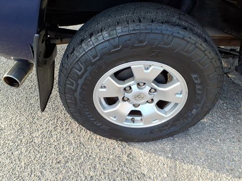 Used 2015 Toyota Tacoma 4x4 Double Cab image 8