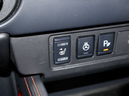 Certified 2022 Nissan Frontier PRO-4X AWD/4WD image 5
