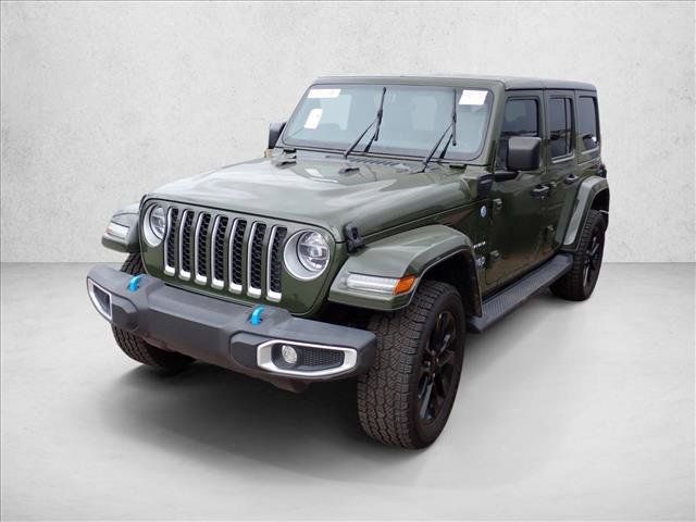 Used 2022 Jeep Wrangler Unlimited Sahara AWD/4WD image 11