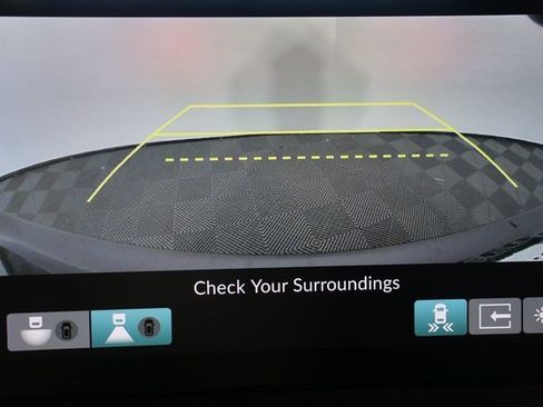 Used 2025 Honda Pilot Elite image 19