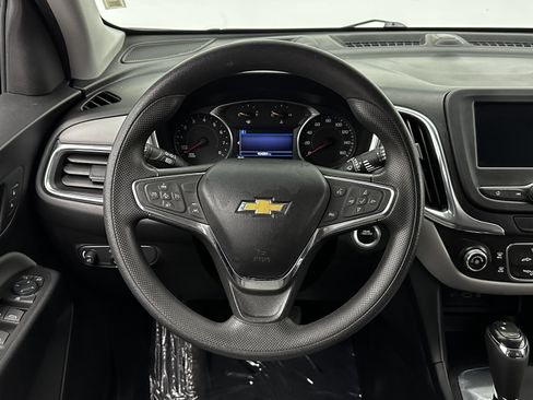 Used 2020 Chevrolet Equinox LT image 25