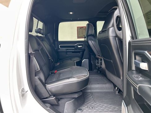 Used 2025 RAM 3500 Laramie image 30