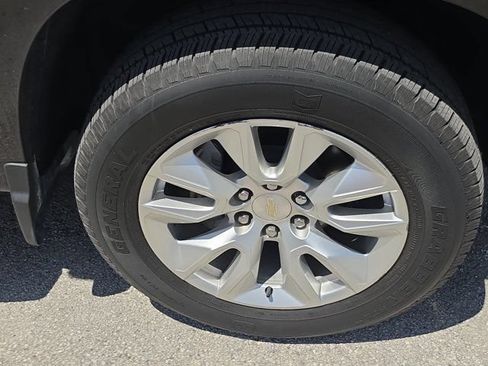 Used 2024 Chevrolet Silverado 1500 Custom RWD image 7