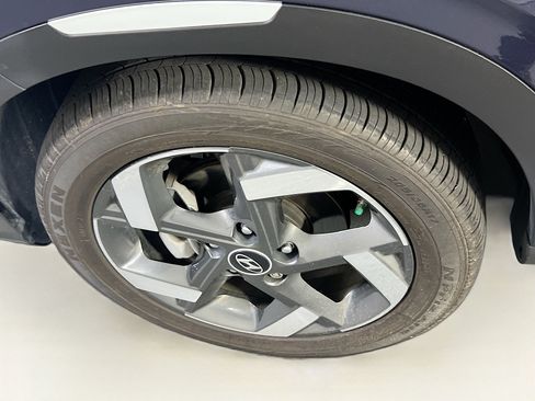 Used 2023 Hyundai Venue Limited FWD image 30