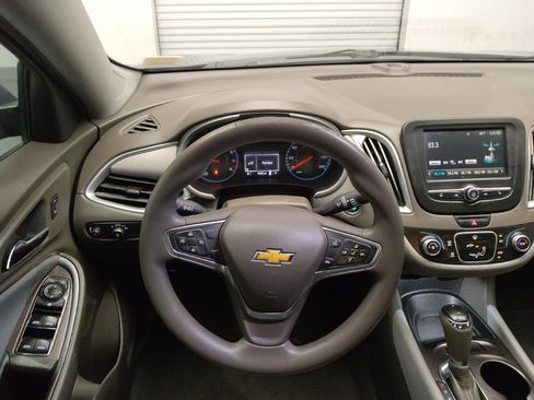 Used 2018 Chevrolet Malibu LS w/ LPO, Convenience Package 1 FWD image 22