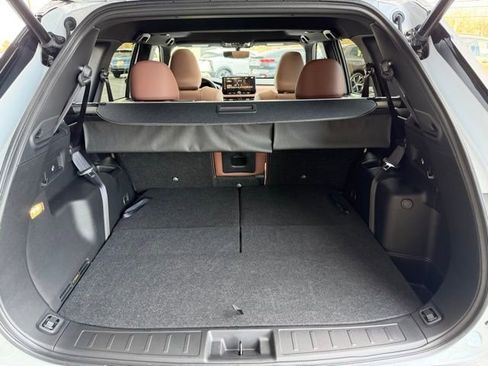 Used 2025 Mitsubishi Outlander SEL image 14