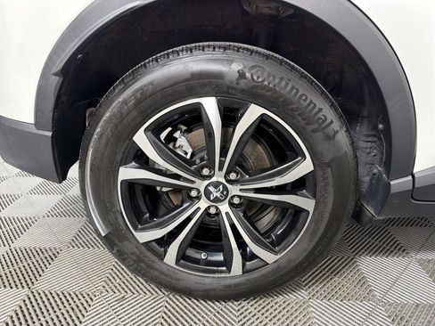 Used 2021 Toyota C-HR LE FWD image 13