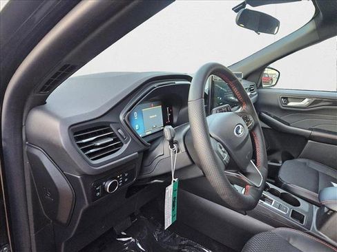New 2025 Ford Escape ST-Line w/ Equipment Group 301A image 3