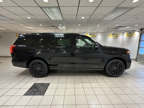 New 2027 Ford Expedition Max Platinum w/ Stealth Performance Package AWD/4WD image 3