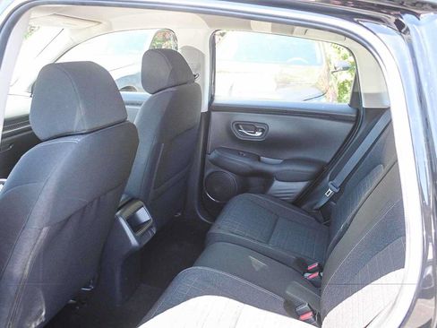 Used 2024 Honda HR-V LX image 17