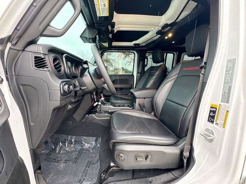 Used 2024 Jeep Wrangler Unlimited Rubicon image 19