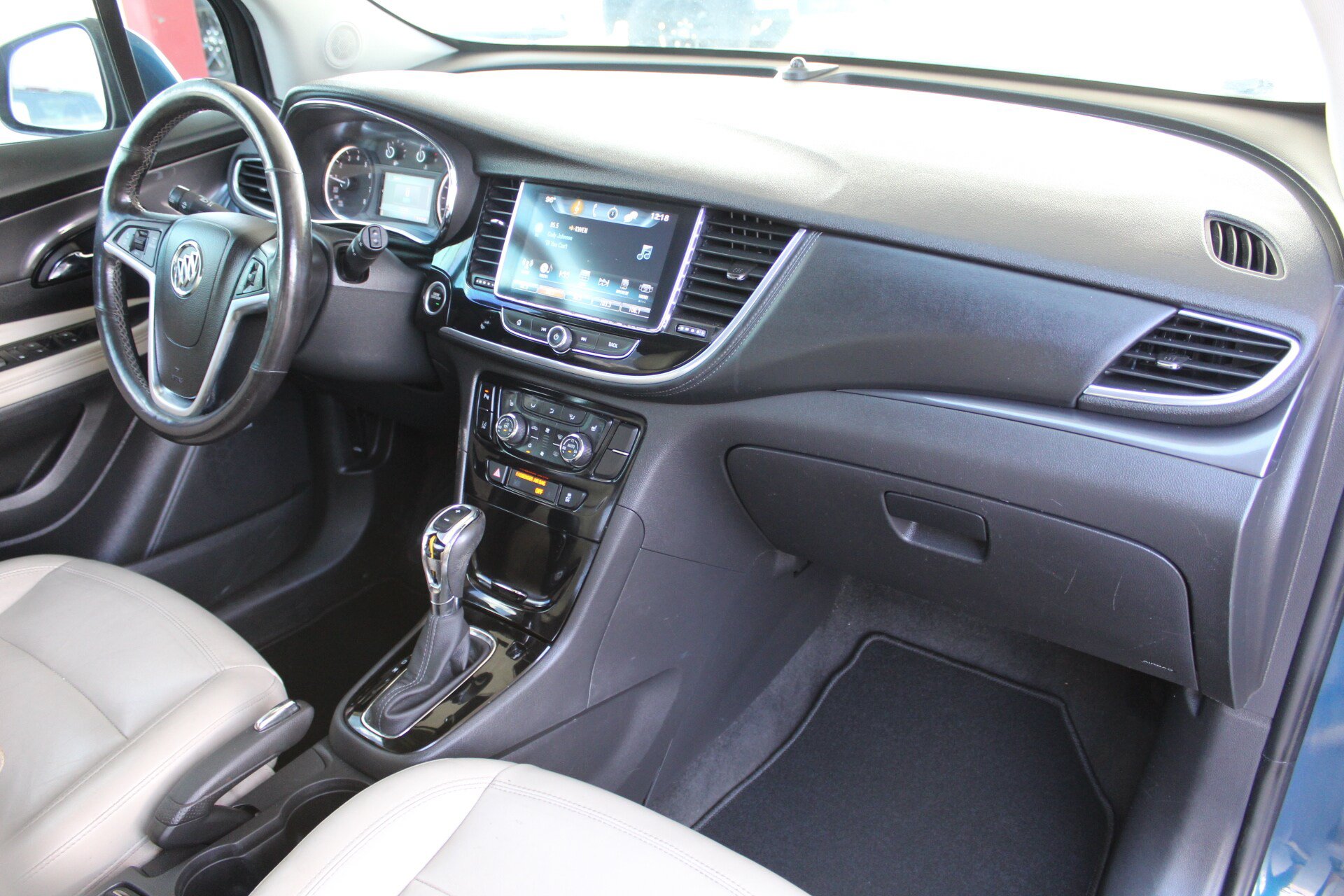Used 2019 Buick Encore Essence w/ Safety Package II AWD/4WD image 18