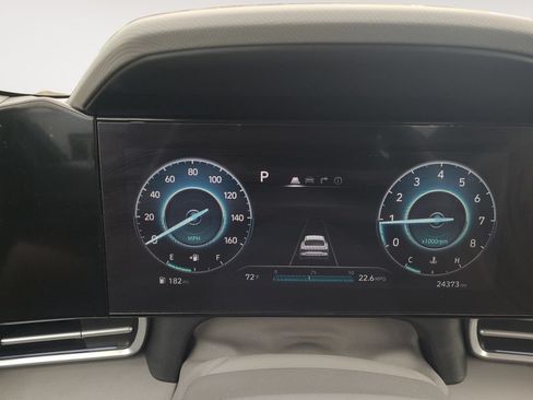 Used 2025 Hyundai Elantra SEL FWD image 18
