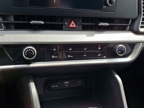 Used 2023 Kia Sportage LX image 15