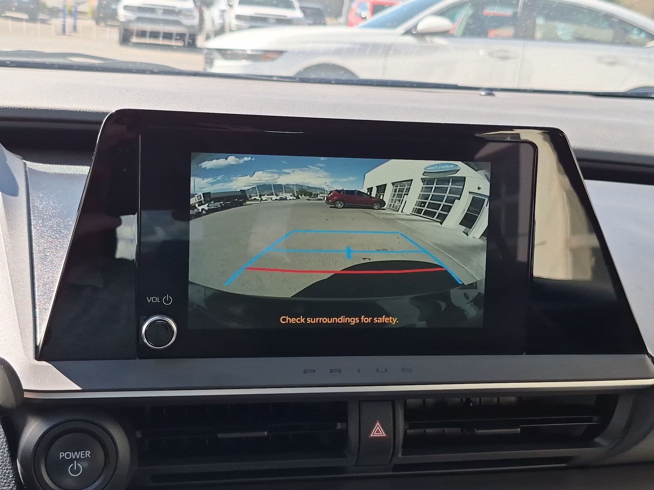Used 2025 Toyota Prius LE FWD image 26