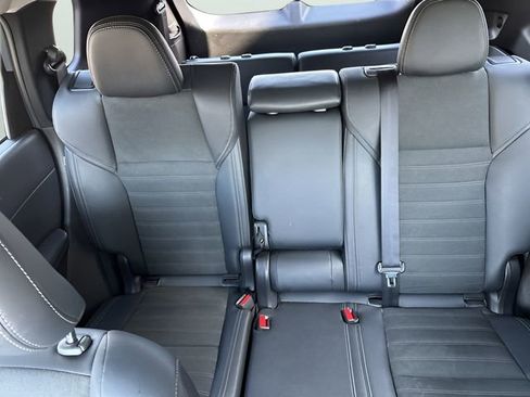 Used 2025 Mitsubishi Outlander SE AWD/4WD image 28
