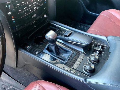 Used 2020 Lexus LX 570 4WD w/ Luxury Package image 14