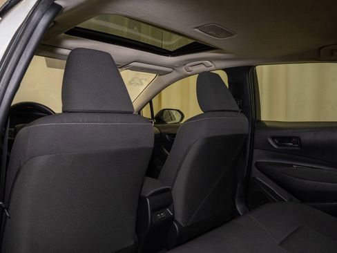 Used 2023 Toyota Corolla LE w/ LE Premium Package image 9