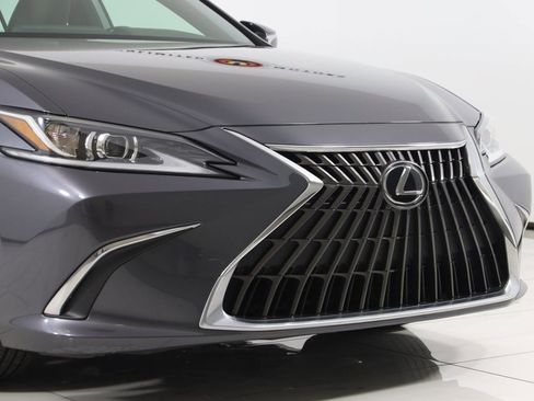 Used 2023 Lexus ES 350 w/ Accessory Package (Z2) image 38